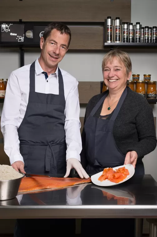 LE SAUMON SELECTIONNÉ PAR LES CHEFS ÉTOILÉS !!!!, Pertuis, Saumoneraie Saint-Martin